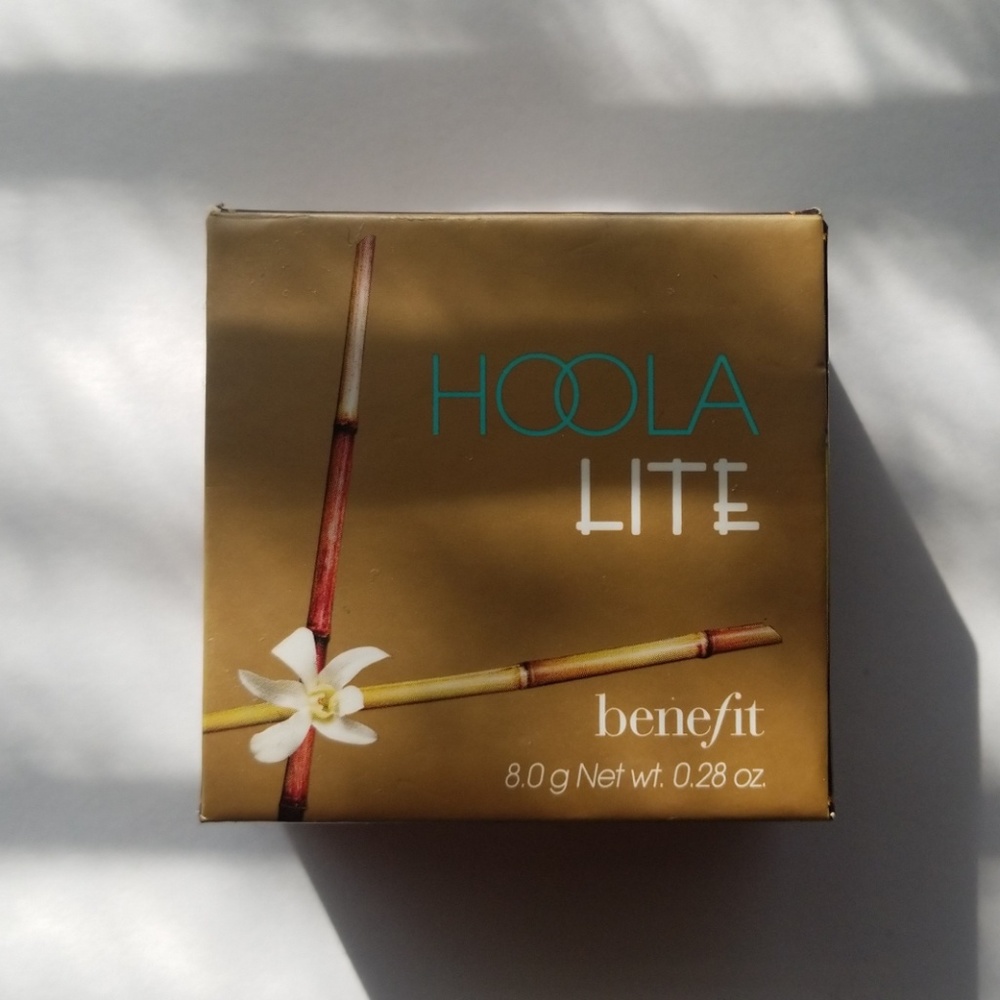 Benefit Hoola Lite
